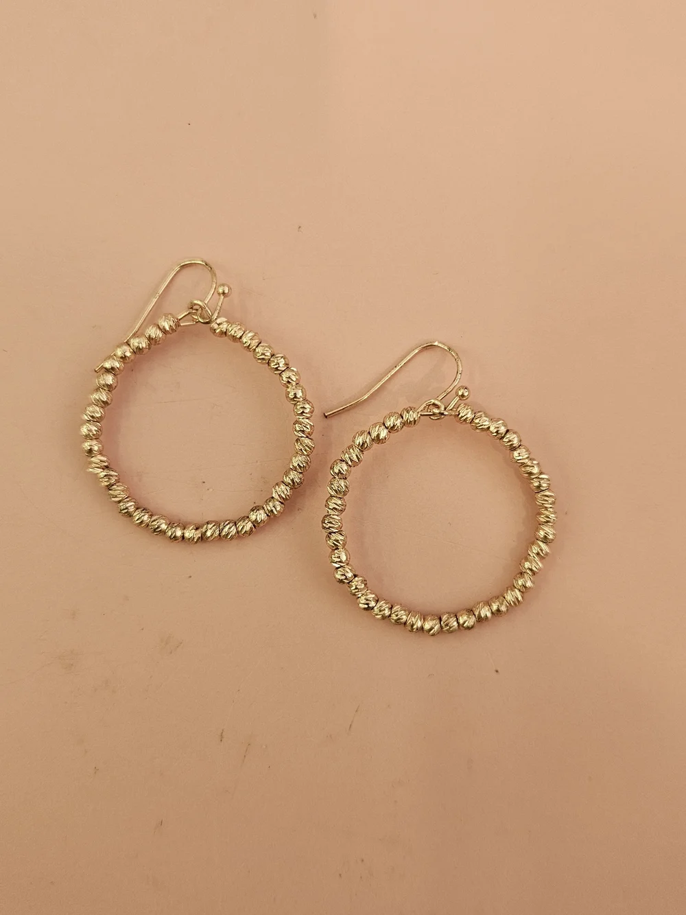 N/A elegant gold